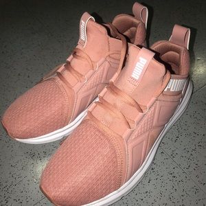 Puma Sneakers